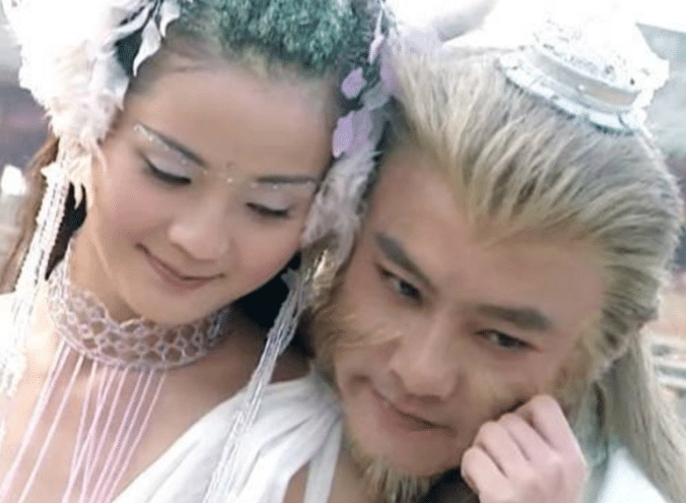 琉璃|18年前的这部剧，没一个“整容脸”，谁知配角都是如今的“大咖”