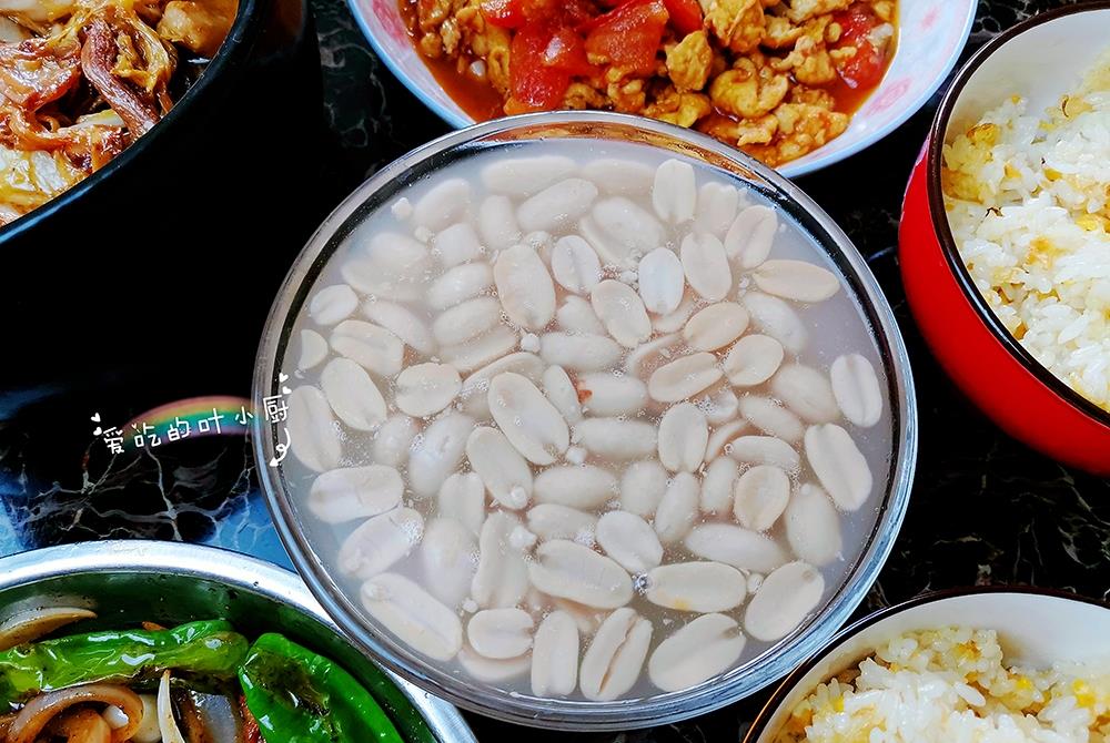 []晒晒母子俩午餐，有荤有素花了不到40元，网友：北方人饭量就是大