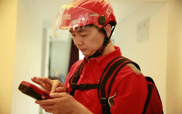 [京东]京东快手“618联姻”：腾讯VS阿里的终极对决，企业纷纷站队