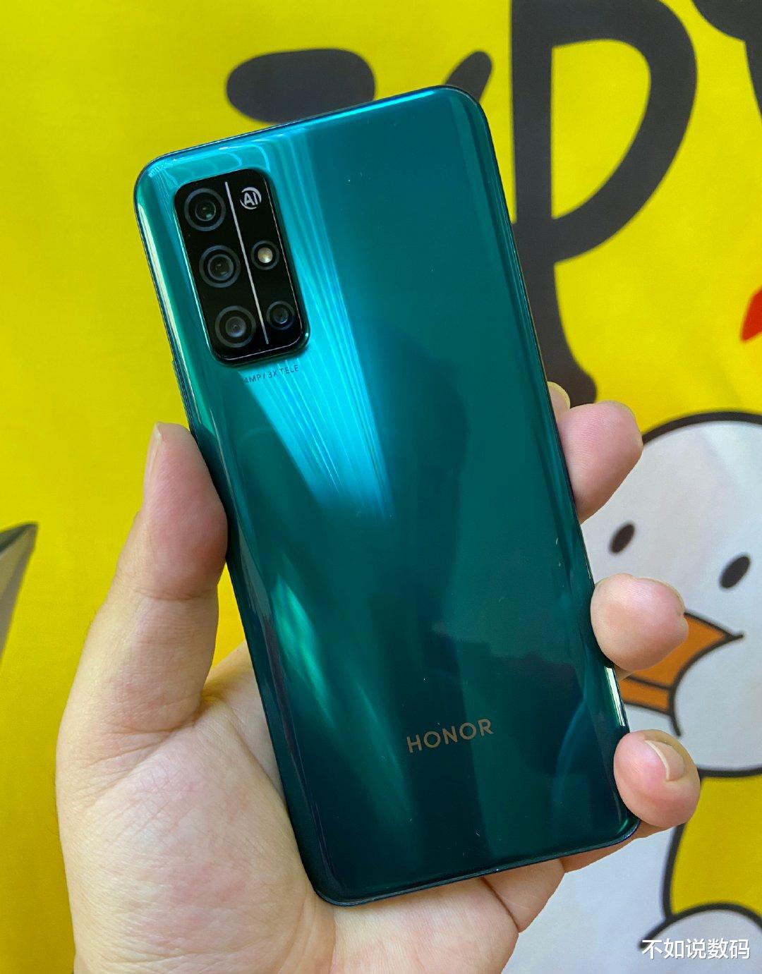 荣耀30s|同样是是麒麟820，荣耀X10和荣耀30S该怎么选？仔细看差别还挺大！