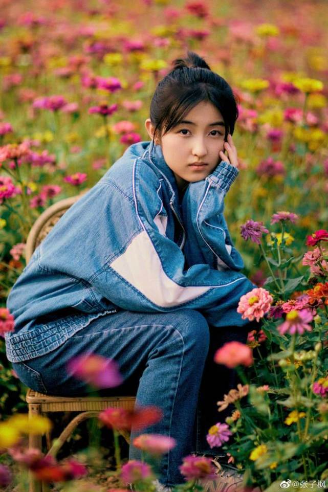 海清|海清成高考最大赢家,激动发文:妈妈想想都开心