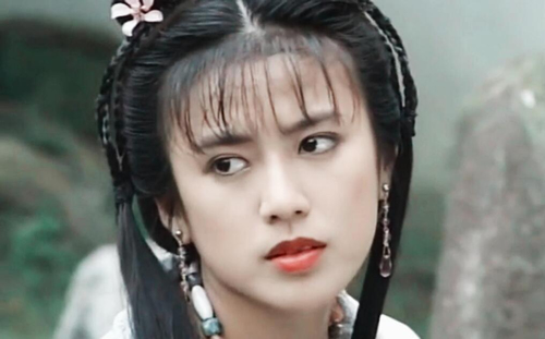 明星素颜：这是90年代的古装剧，女主角不靠化妆和美颜，素颜拍戏就吸引了多少男性观众