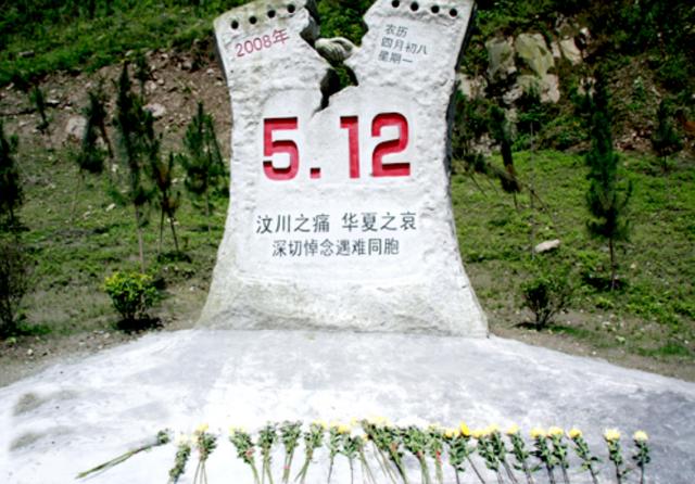 墨语笙歌|当初那位背儿子遗体，徒步25公里背儿回家的父亲，后来咋样了