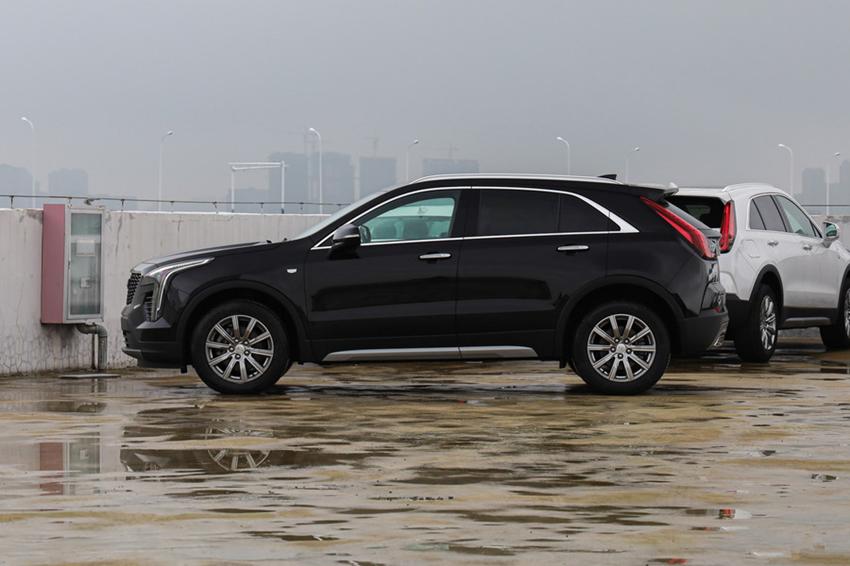 凯迪拉克|迟早逼死汉兰达！从26万降到20.9万，起步237马力，比途观更厚道