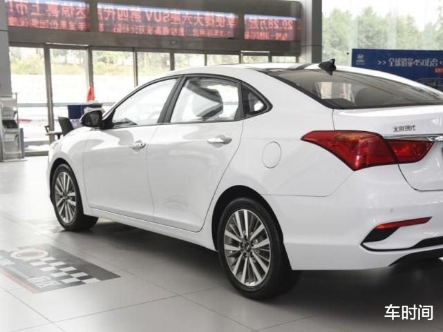 『大众汽车』又降了,从14万跌至11万,十年不动一颗螺丝,果断放弃大众速腾!