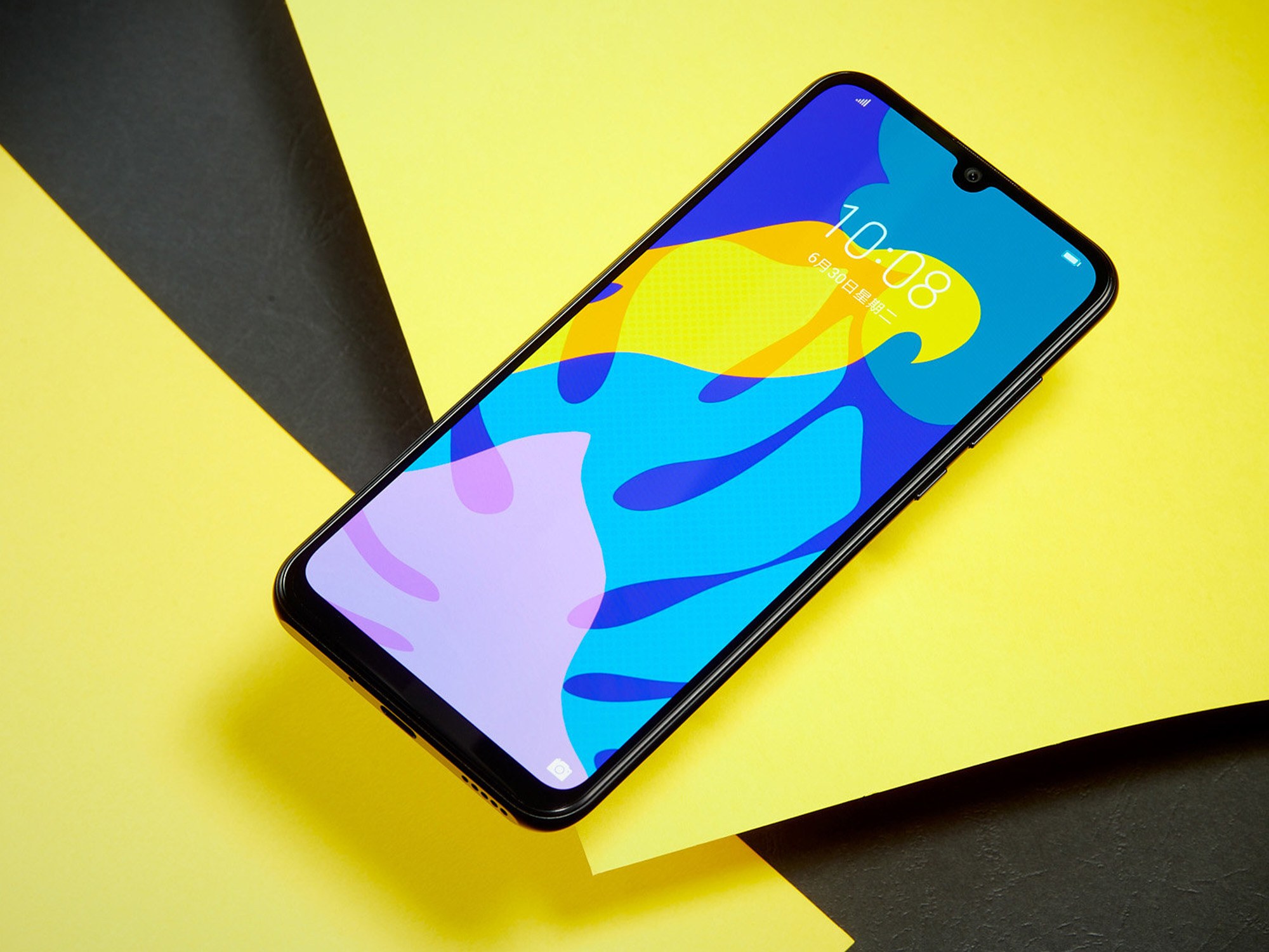 华为Nova|从2199降至1599，40W快充、8+128GB华为中端机，已经沦为千元机