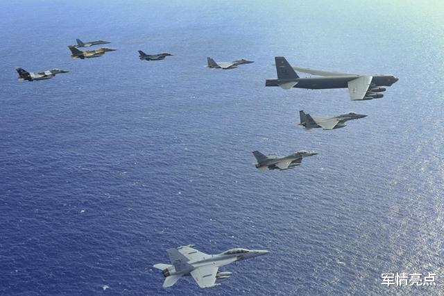 印度|美日澳几十艘军舰调转枪口，不再针对俄罗斯，印度主力战舰介入