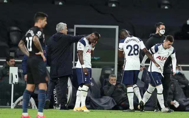 坦古伊·恩东贝莱|热刺2-0曼城 恩东贝莱浴火重生 穆里尼奥兑现他恐怖天赋