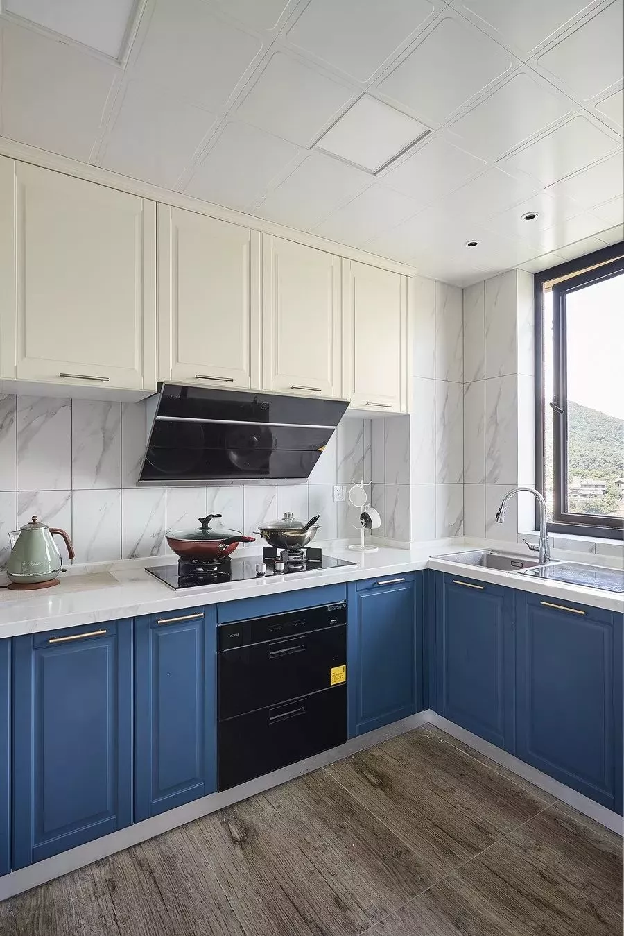 140平的复式大宅，小清新的北欧风，还有个大露台