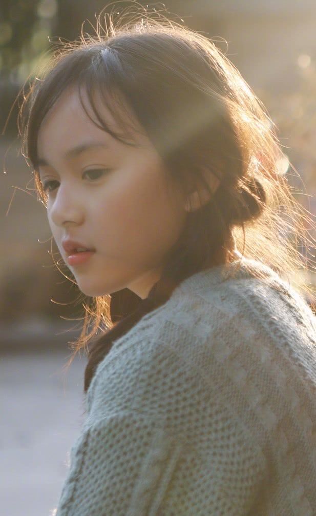 「整容」因颜值太高被禁止整容,如今10岁清秀可爱,网友:我等你长大