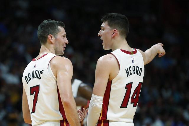 湖人队|火湖主帅斗法显功底，沃帅手上还有底牌，湖人终极杀招仍藏于锦囊