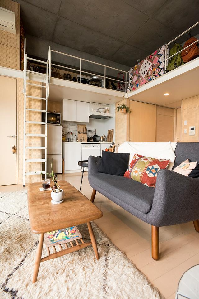 |夫妻买下36平方米房子，卧室只有5个㎡，上楼全靠爬