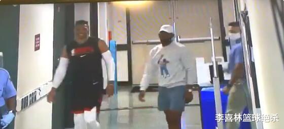 保罗|火箭罢赛细节出炉!威少保罗会议10分钟,哈登未露面德帅低调离开