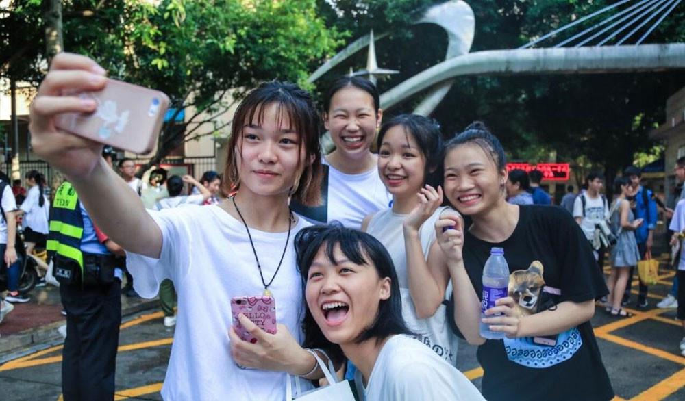 京东|后浪们买手机还在犯难？realme真我带你点点天赋