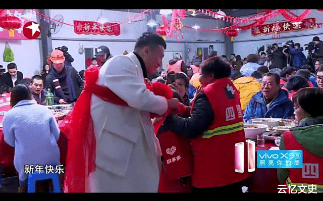 [极限挑战]原来《极限挑战》在憋大招，看到下期名单后，网友：收视率有救了