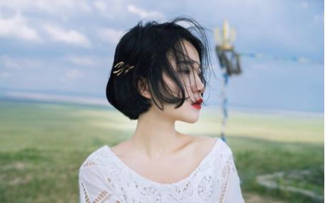 狮子座:愿意让老婆管钱的三个生肖男,看似怕老婆,其实是爱老婆