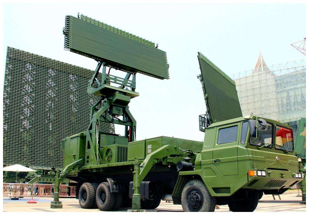 雷达■中美俄雷达预警对比，俄6200公里，美国5800公里，中国呢