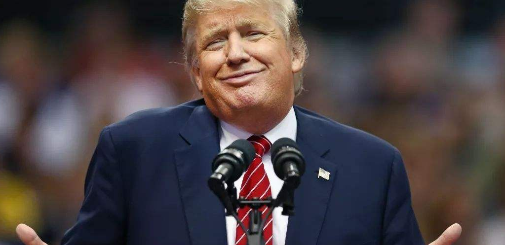 「特朗普」鲍威尔嚣张表态投票给拜登，特朗普一怒曝出伊拉克始末！这下炸了…