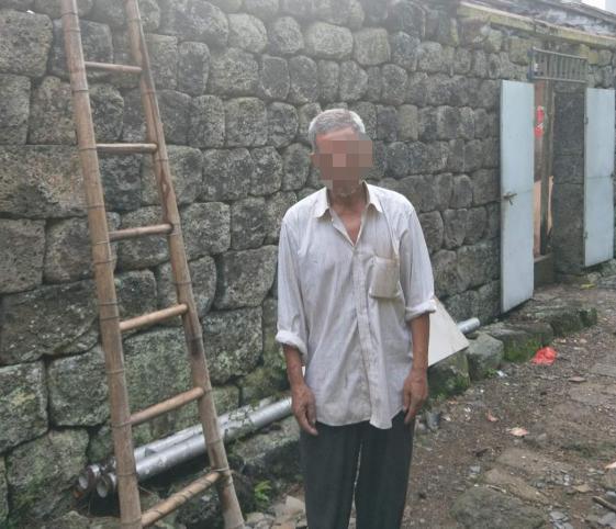 「海南」海南老人无妻无子惨死荒野，8天后尸体已腐烂，亲属躲边不敢靠近