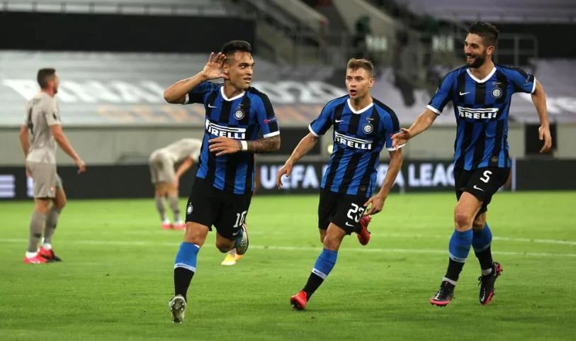 国际米兰|黑马倒下！夺冠热门5-0踢疯了晋级欧联决赛，曼联弃将双响创纪录