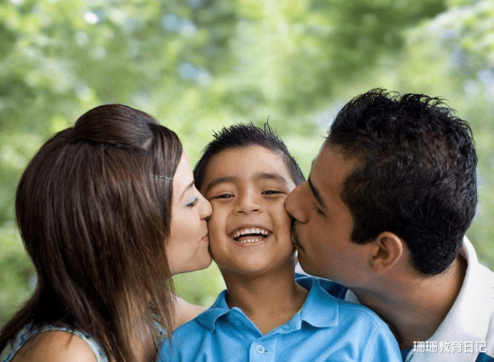 |33岁女大学生啃老10年，可悲可恨的背后，引人深思