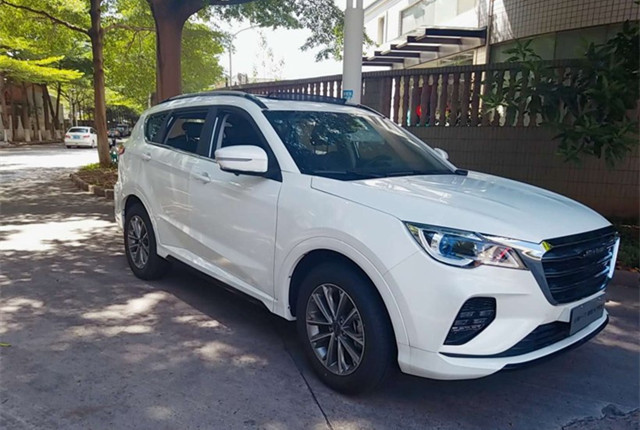 捷途|廉价到途观害怕！6.79万就配1.5T+独悬，开出去气场超汉兰达