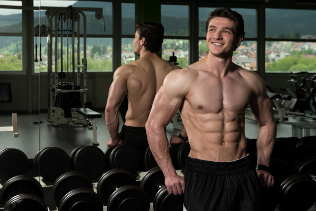 健身|长期坚持做4个健身动作,能塑造好身材,保持年轻旺盛的精神状态