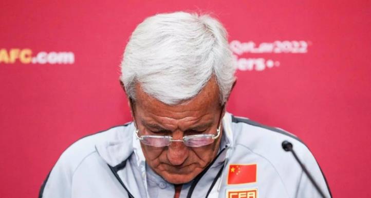 徐根宝@国足越踢越差原因揭晓！徐根宝爆出球员最大顽疾：里皮都解决不了