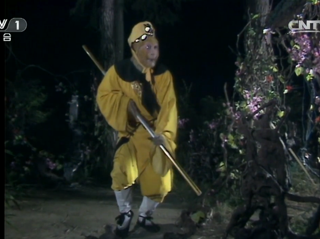 『西游记』《西游记》19集拍摄花絮，计生用品做特效，杏仙歌舞分外俏