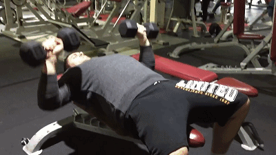 健身|法国小伙坚持健身90天，从油腻肥宅逆袭成小鲜肉！这是整容了吧