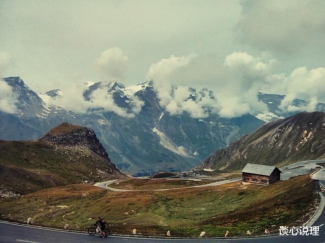 生肖|10月，山河万里，皆不如你，3星座兜兜转转，携手旧爱，再续前缘