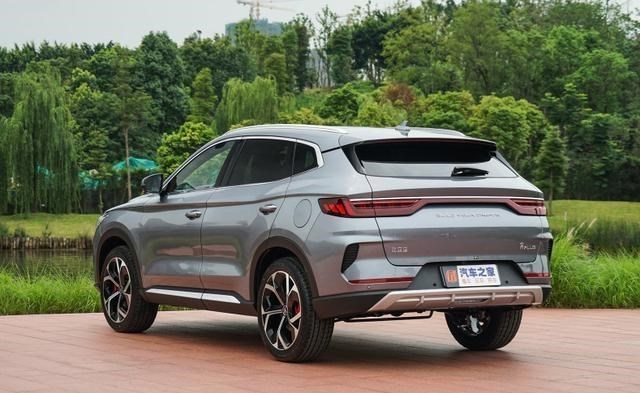 长安CS75|手握10万，比亚迪宋PLUS和长安CS75 PLUS哪个好？对比后就知道