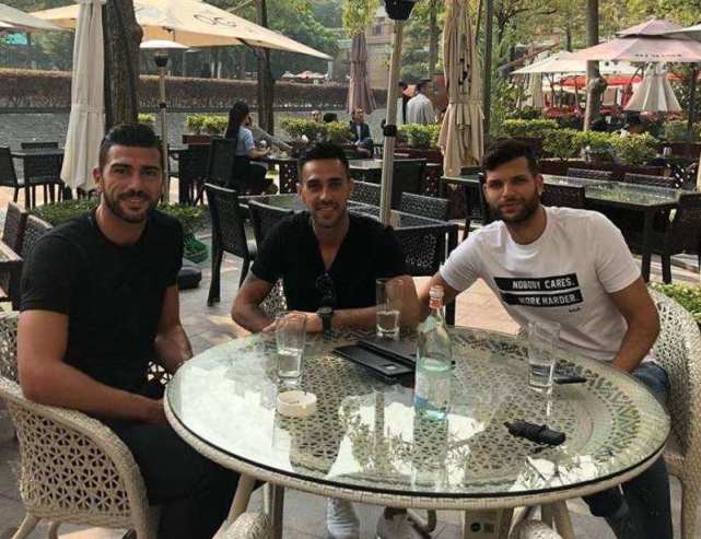 广州富力|李霄鹏的“大鱼”浮出水面?曝鲁能锁定英超1米89中锋!佩莱或外租富力