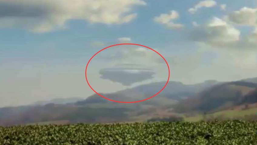 #科学家#空间站拍到恐怖照片：巨大圆锥物向地球袭来！科学家都束手无策