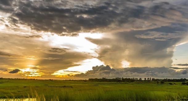 旧爱|10月，爱神助攻，旧爱回头，3生肖不再松手，纠缠挚爱不回头