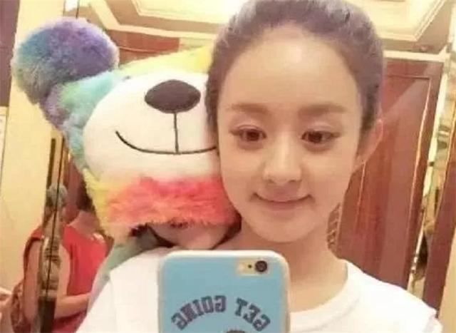 「赵丽颖」赵丽颖豪宅，里外装修反差大！满屋摆开放式收纳柜不怕积尘土吗？