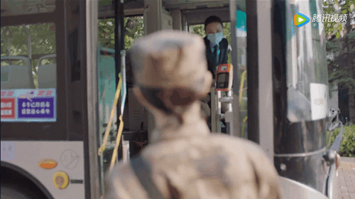 高级黑|真服了，这渣男还敢来圈钱？