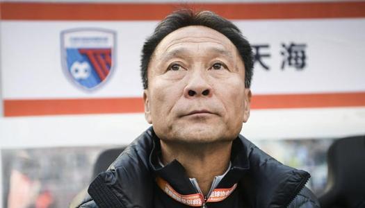 [沈祥福]沈祥福不香！中超大连人急寻“代班主帅”，3名土帅优势更大