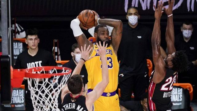 湖人队|提前考虑！湖人中产特例用处引热议，签下2神射？美媒直言可行