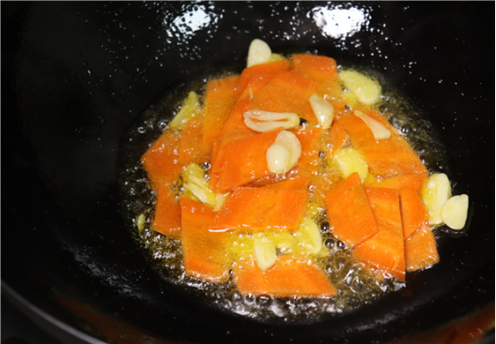 豆腐@这道家常菜成本不到5元，香嫩又入味，做法还简单，出锅就被吃光