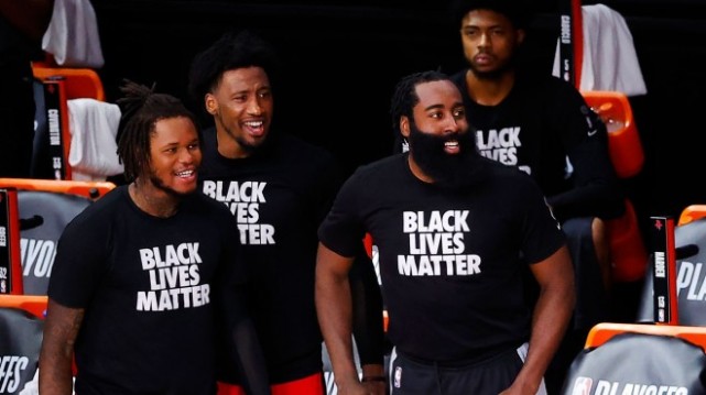 雷霆队|正负值-36太罕见！保罗0比2落后叉腰很无奈，雷霆晋级概率只剩11%