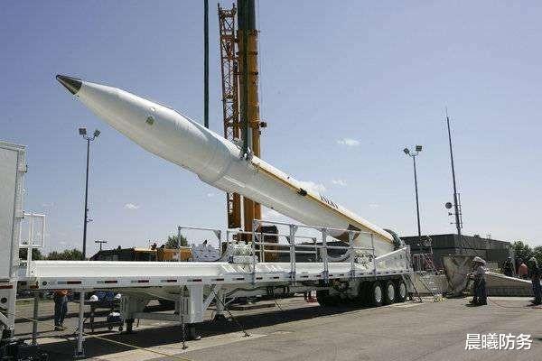 核弹头：核专家称，我国现有核弹足够把美方打亡国，释放了什么重要信号？