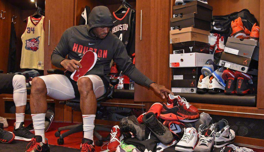 【斯蒂芬·库里】火了！中国独臂男孩让NBA球员崇拜：库里全网找他，塔克送他球鞋