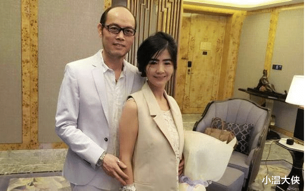 非诚勿扰|《非诚勿扰》51岁阿姨被34岁小伙抱走，5年过去，现状让人唏嘘