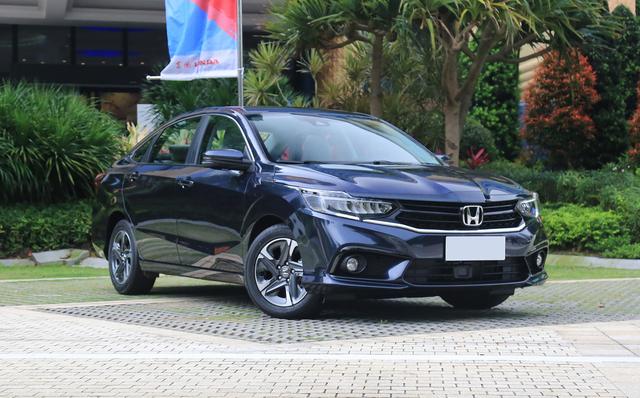 『本田凌派』本田的“省油王”失败了，轴距2米73，油耗3毛3，降价也卖不动