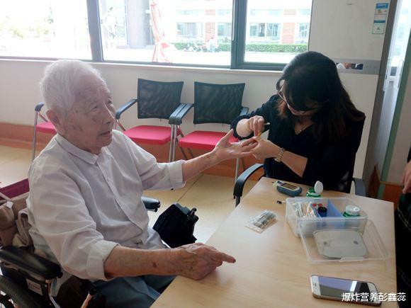 宫颈癌|这几类食物是“升糖王”，糖友管不住嘴，吃再多降糖药也可能没用