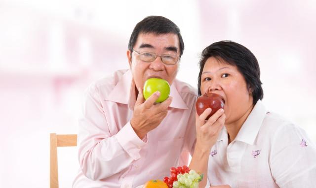 「水果」糖尿病患者到底能不能吃水果?提醒:注意4点,当吃无妨