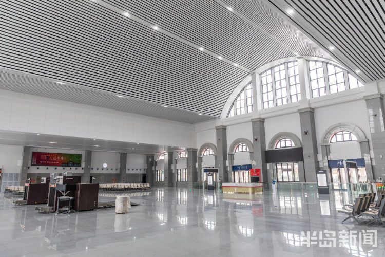 半岛新闻客户端|新青岛城阳火车站亮相，“洋气”了！