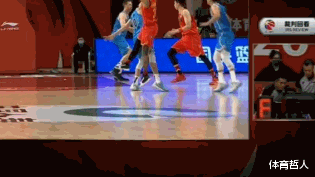 解立彬|为何要带队提前离场？解立彬含着泪用5字回答 CBA或会追加处罚