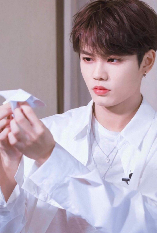 【林彦俊】林彦俊终于出来营业了，官宣新剧《一见倾心》，看到女主：好般配